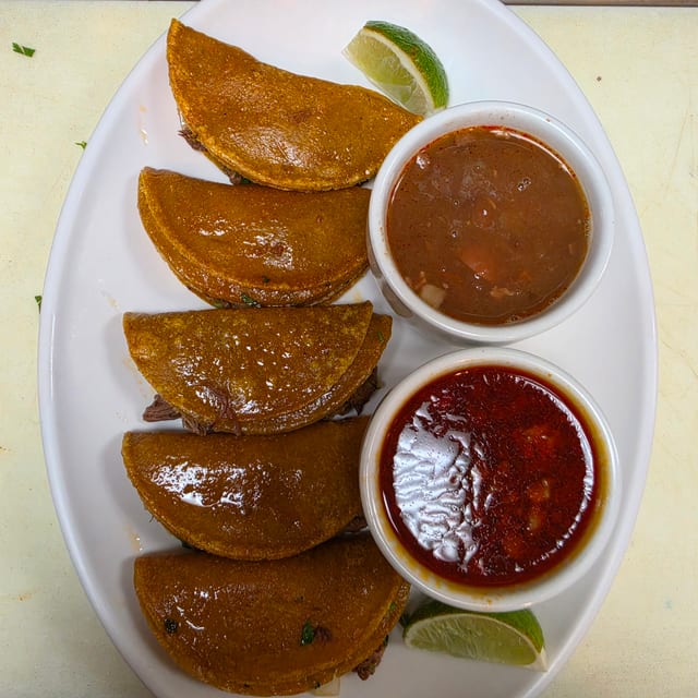 Combo 5 Street Tacos de Birria.