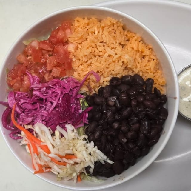 SOUTHWESTERN SALAD BOWL.