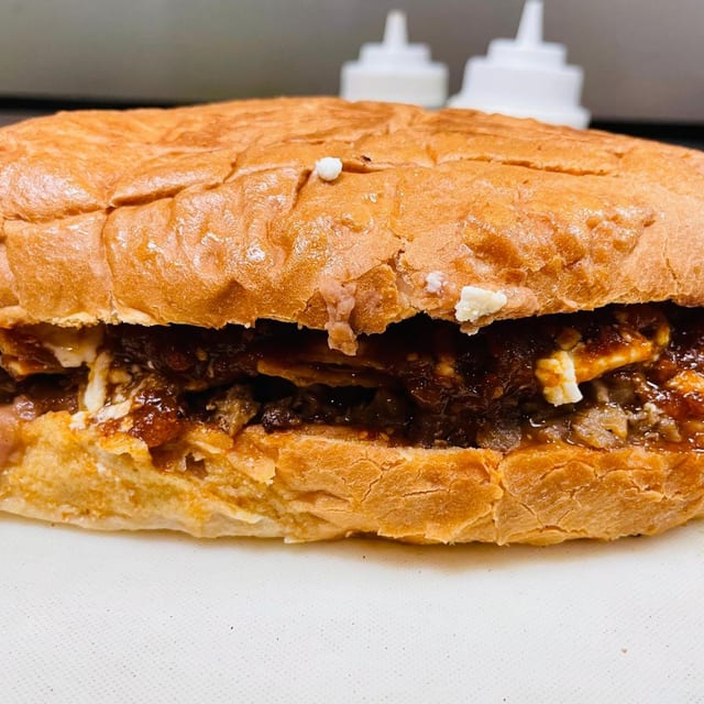 Torta de Chilaquiles.