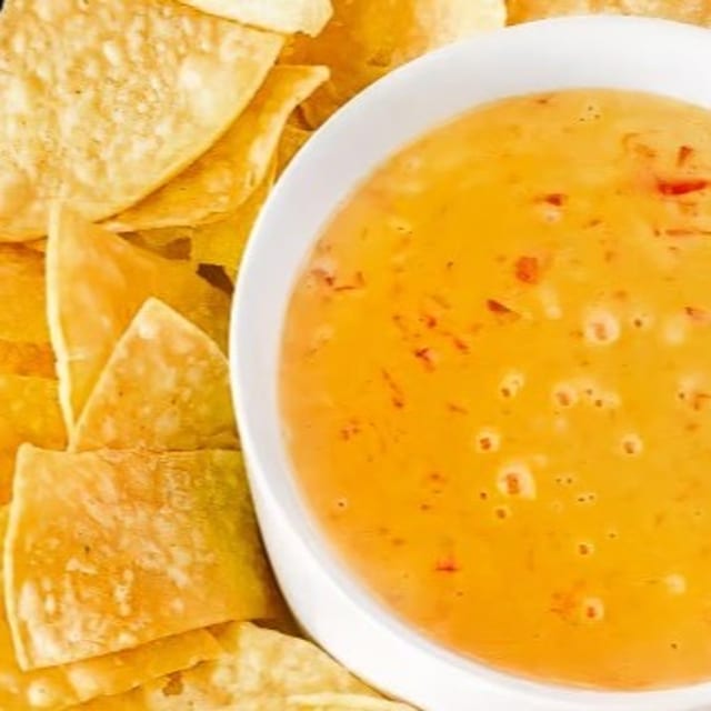 CHIPS Y QUESO.